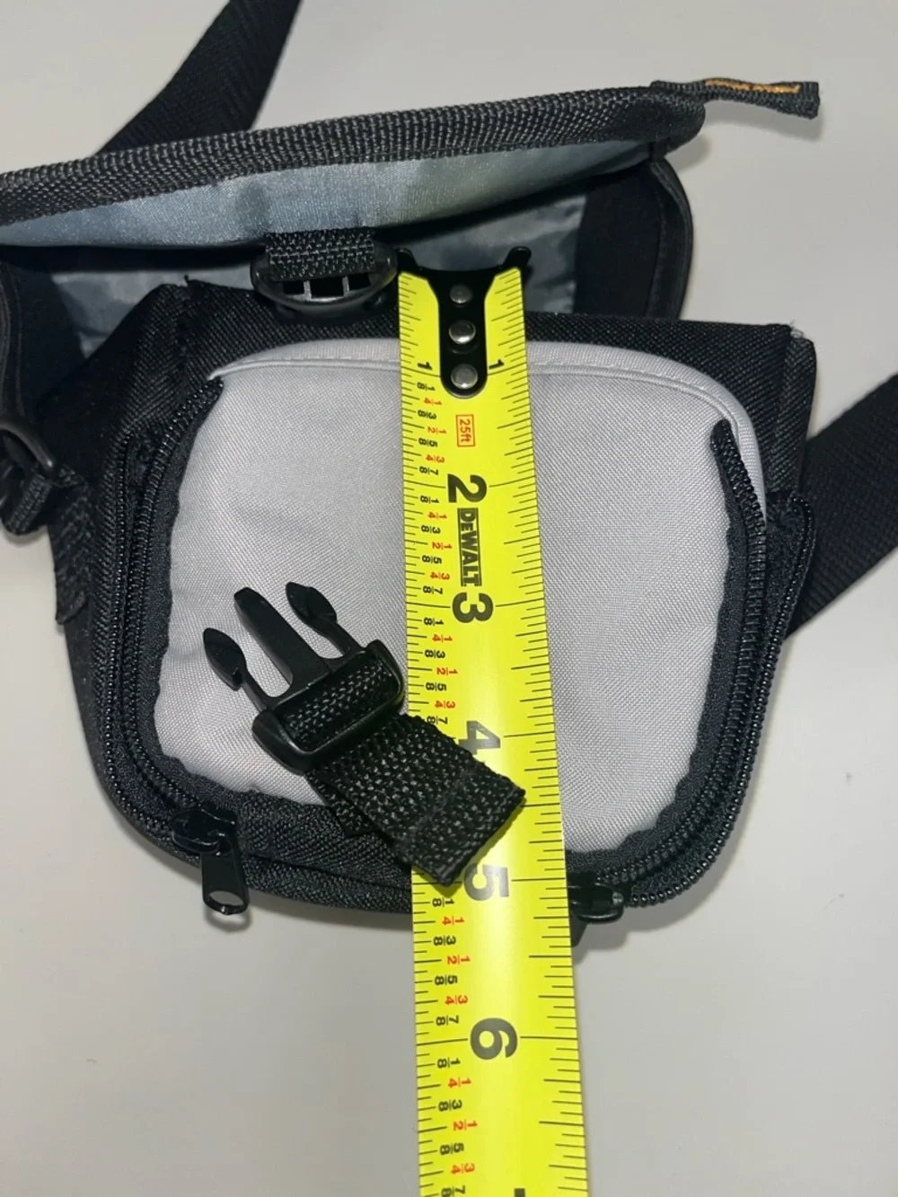Samsonite Black and Gray Camera Crossbody Bag
